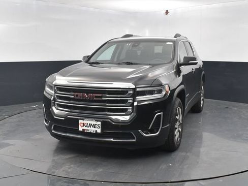 Used 2023 GMC Acadia SLT AWD/4WD image 3