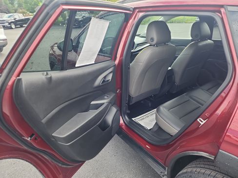 Certified 2024 Chevrolet Trax ACTIV w/ Driver Confidence Package FWD image 22