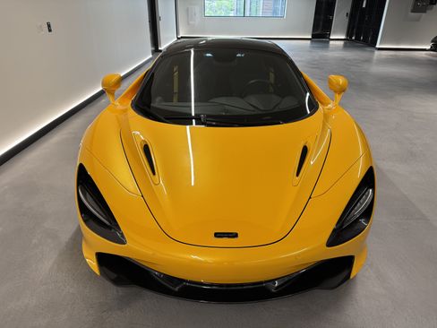 Used 2022 McLaren 720S Spider RWD image 6