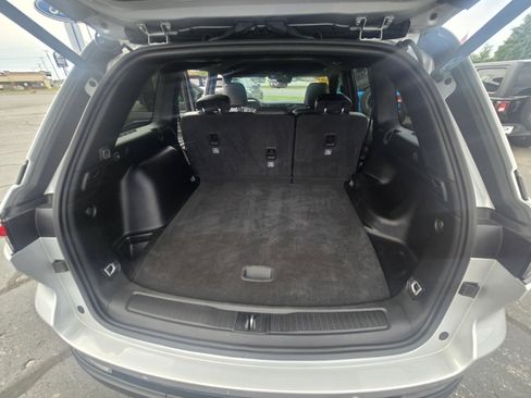 Used 2022 Jeep Grand Cherokee Altitude AWD/4WD image 10