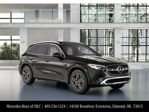 Used 2026 Mercedes-Benz GLC 300 4MATIC image 11