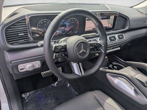 Certified 2026 Mercedes-Benz GLS 450 4MATIC image 9
