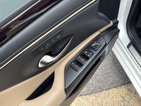 Used 2021 Lexus ES 350 w/ Premium Package image 13