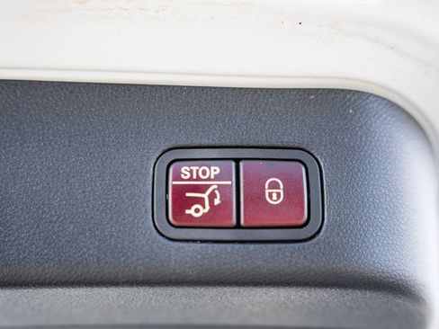 Used 2015 Mercedes-Benz ML 350 4MATIC image 10