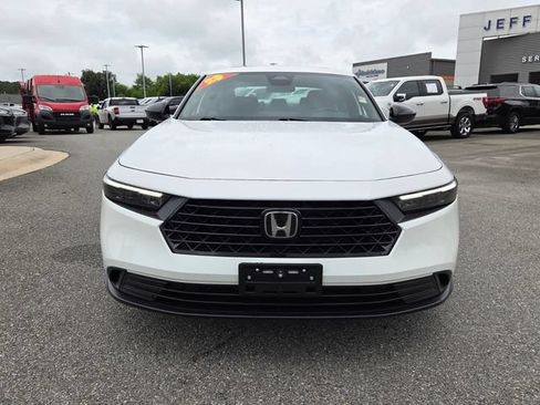 Used 2025 Honda Accord Sport image 2