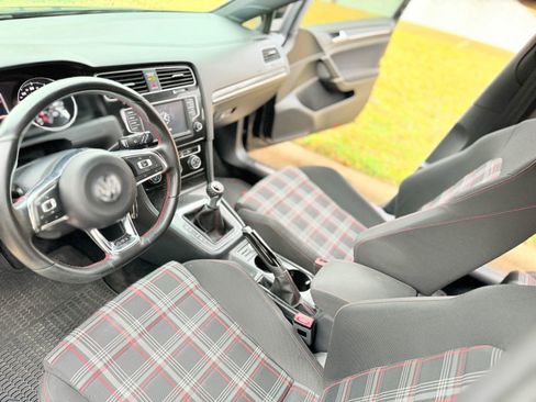 Used 2016 Volkswagen GTI S image 15