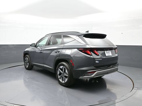 Certified 2025 Hyundai Tucson SEL AWD/4WD image 8