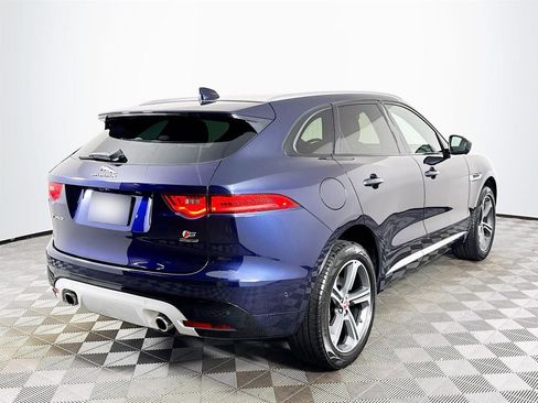 Used 2019 Jaguar F-PACE S image 6