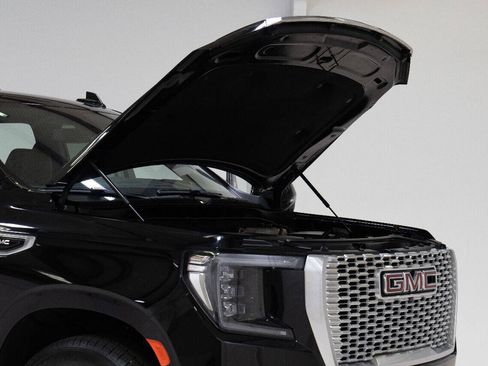 Used 2021 GMC Yukon XL Denali AWD/4WD image 37