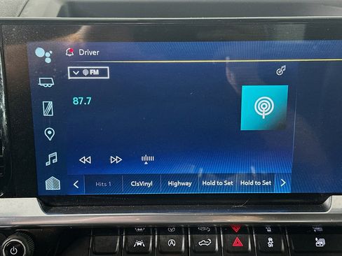 Used 2023 Chevrolet Silverado 1500 LT image 19