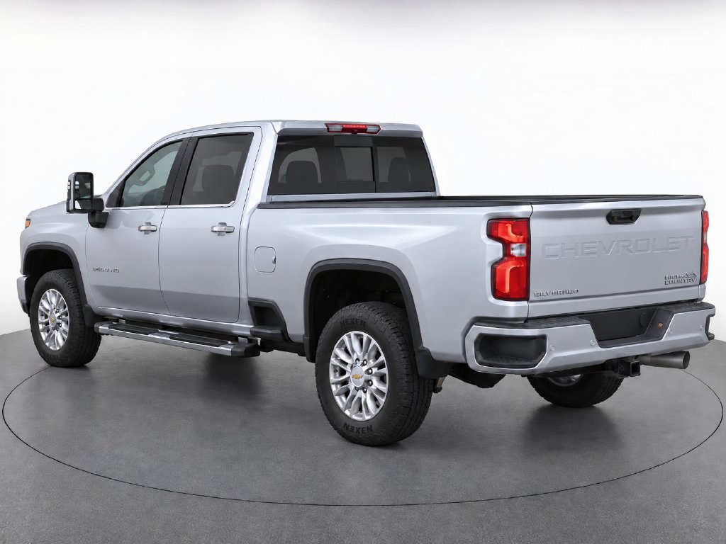 Used 2022 Chevrolet Silverado 3500 High Country w/ Safety Package II AWD/4WD image 3