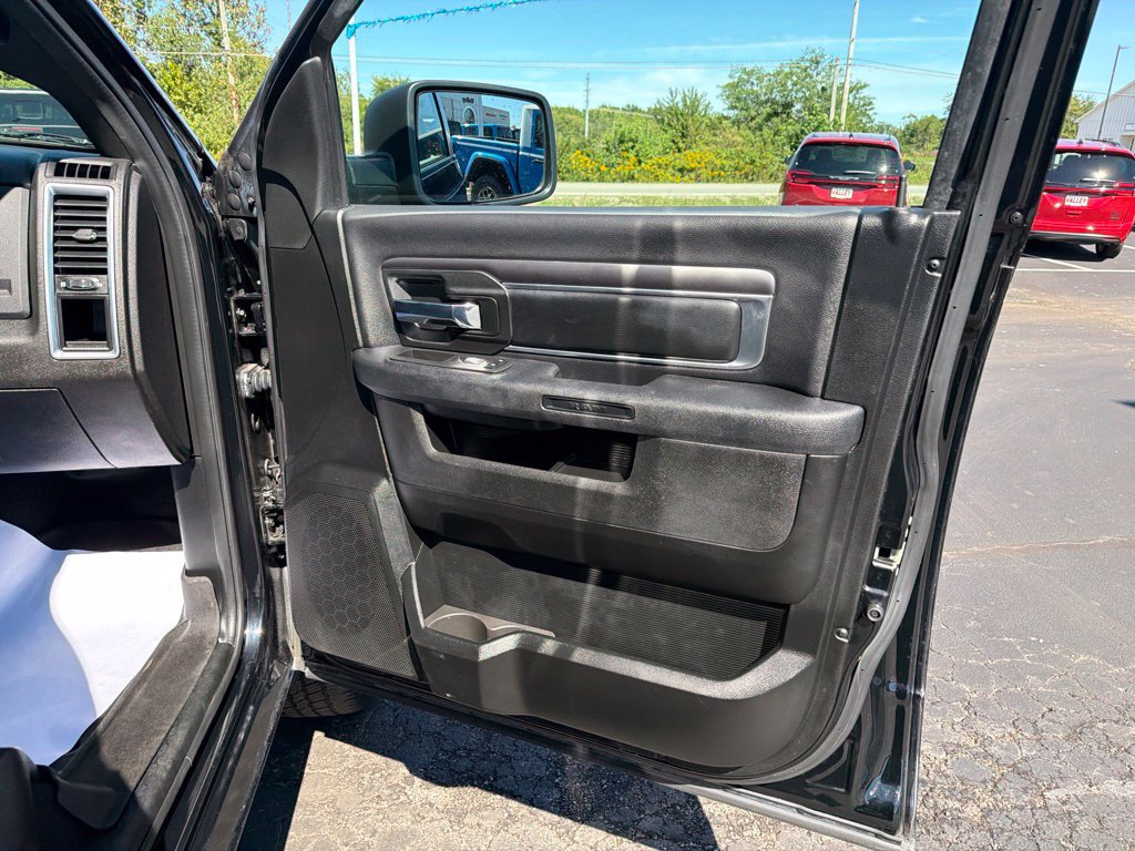Used 2021 RAM 1500 Warlock w/ Electronics Group AWD/4WD image 37