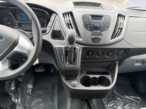 Used 2019 Ford Transit 350 XL image 21