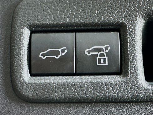 Used 2024 Toyota bZ4X XLE w/ Weather Package image 30