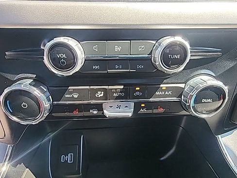 Used 2023 Ford F150 XLT w/ Equipment Group 302A High AWD/4WD image 18