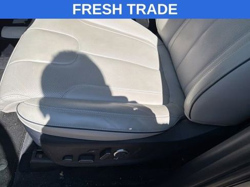 Used 2024 Hyundai Palisade Calligraphy FWD image 4