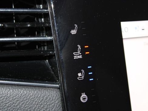 Used 2024 Jeep Wagoneer Series II image 49