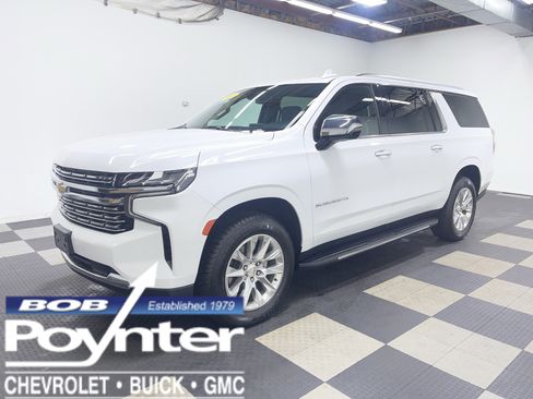 Used 2023 Chevrolet Suburban Premier AWD/4WD image 1