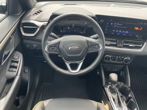 Used 2025 Chevrolet TrailBlazer ACTIV w/ Convenience Package FWD image 14
