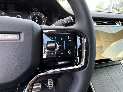 Used 2024 Land Rover Range Rover Evoque Dynamic SE image 23