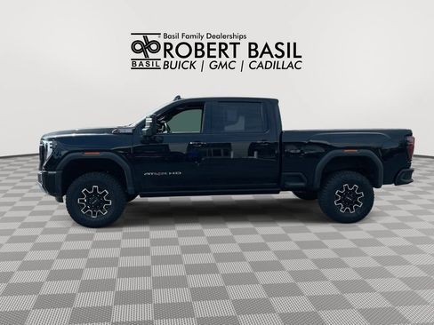 Used 2025 GMC Sierra 2500 AT4X w/ Snow Plow Prep/Camper Package AWD/4WD image 5