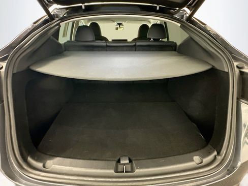 Used 2023 Tesla Model Y Long Range AWD/4WD image 29