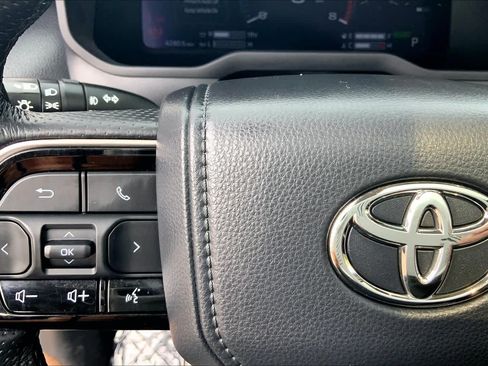 Used 2023 Toyota Tundra Limited w/ Power Package AWD/4WD image 24