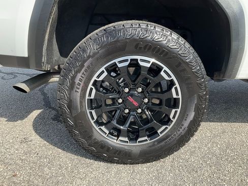 Certified 2026 GMC Canyon AT4 image 23