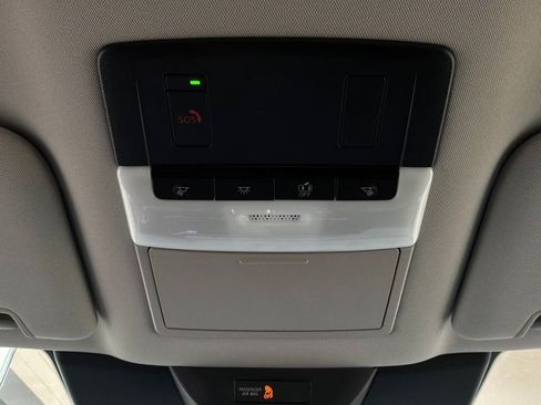 Used 2026 Nissan Pathfinder SL AWD/4WD image 19