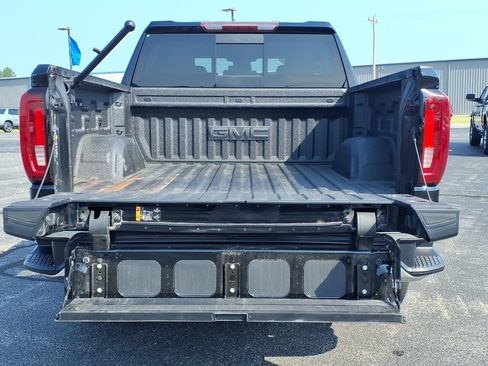 Used 2022 GMC Sierra 1500 SLT w/ SLT Premium Plus Package AWD/4WD image 20