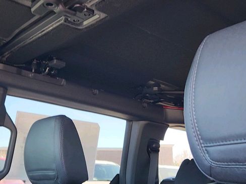 New 2024 Ford Bronco Black Diamond image 21