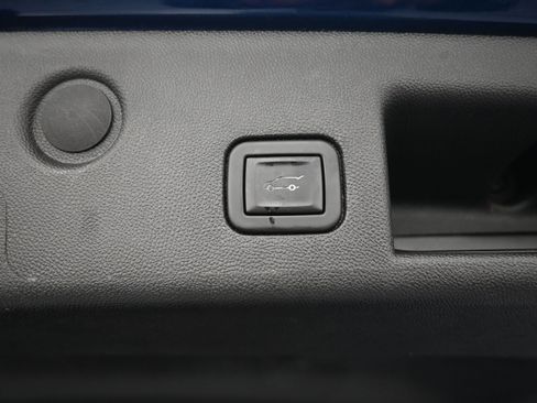 Certified 2023 Chevrolet Equinox RS image 27