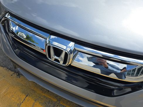 Certified 2019 Honda CR-V LX image 10