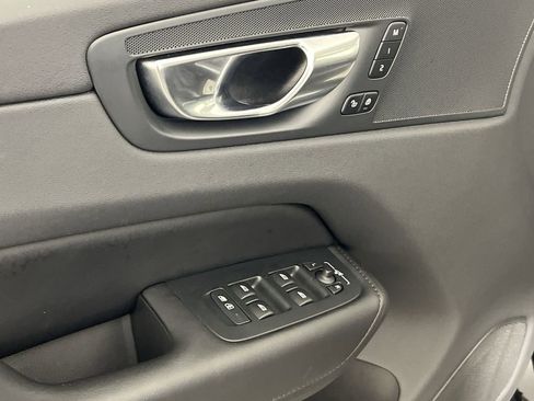 Certified 2025 Volvo XC60 B5 Plus image 15