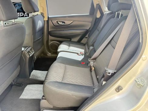 Used 2018 Nissan Rogue S FWD image 13