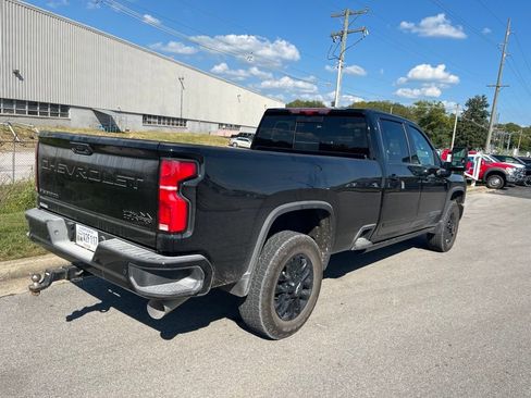 Used 2026 Chevrolet Silverado 3500 High Country w/ High Country Premium Package AWD/4WD image 3