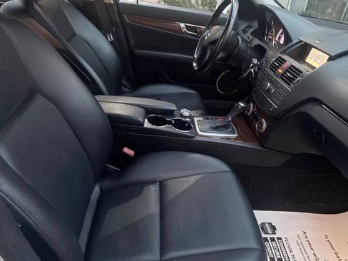 Used 2011 Mercedes-Benz C 300 4MATIC Sedan image 8