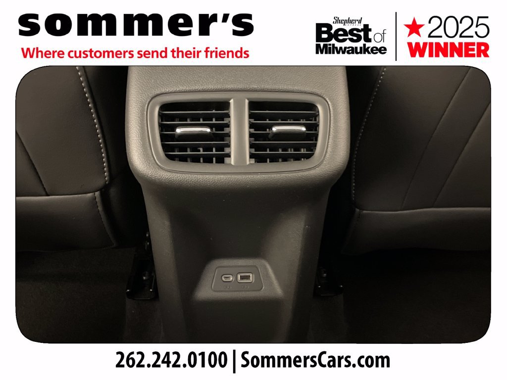 Used 2023 Buick Envision Preferred w/ Sport Touring Package AWD/4WD image 22