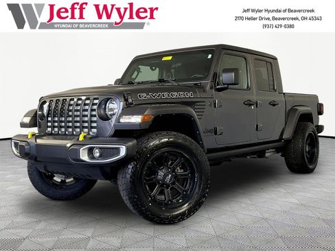 Used 2022 Jeep Gladiator Sport AWD/4WD image 1
