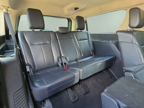 Used 2024 Ford Expedition Max XLT AWD/4WD image 16