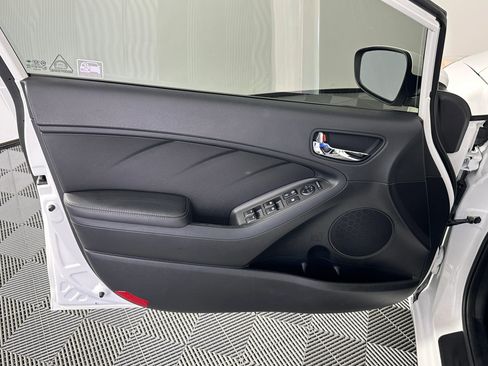 Used 2015 Kia Forte EX image 25
