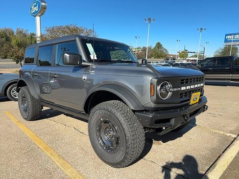 New 2025 Ford Bronco Big Bend w/ Black Diamond Package image 2