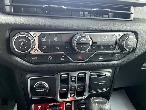 New 2026 Jeep Gladiator Willys image 23