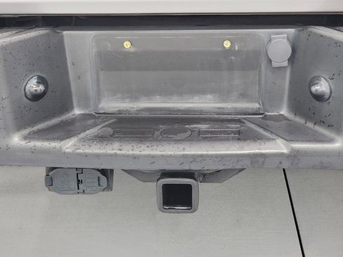 Used 2011 Ford F150 XLT w/ Trailer Tow Pkg RWD image 26