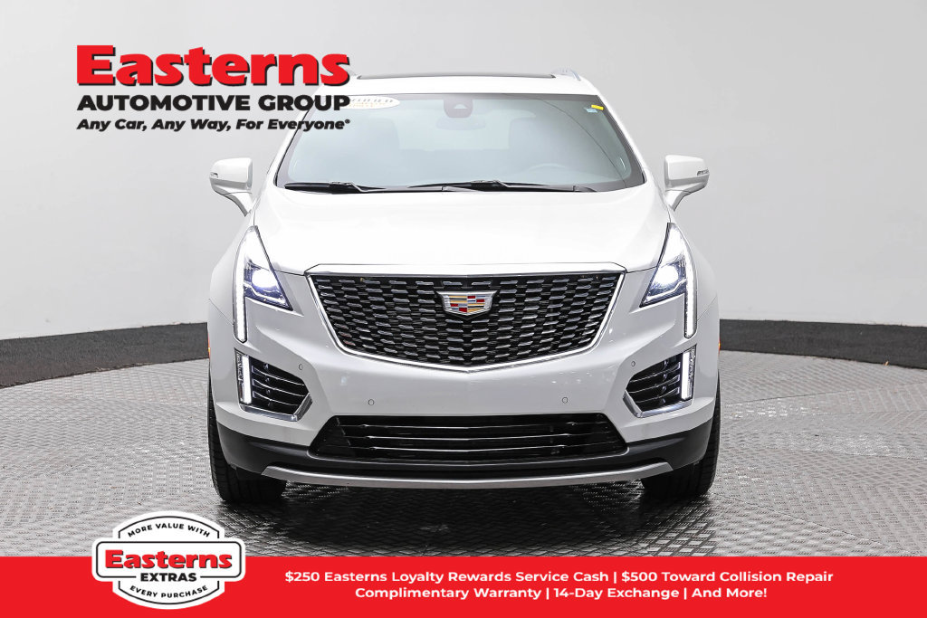 Used 2025 Cadillac XT5 Premium Luxury FWD image 3