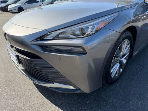 Used 2023 Toyota Mirai w/ Advanced Technology Package RWD image 4