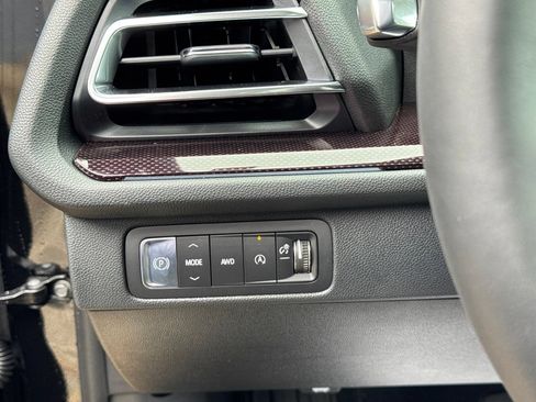 New 2026 Chevrolet Traverse Z71 w/ Enhanced Driving Package AWD/4WD image 18