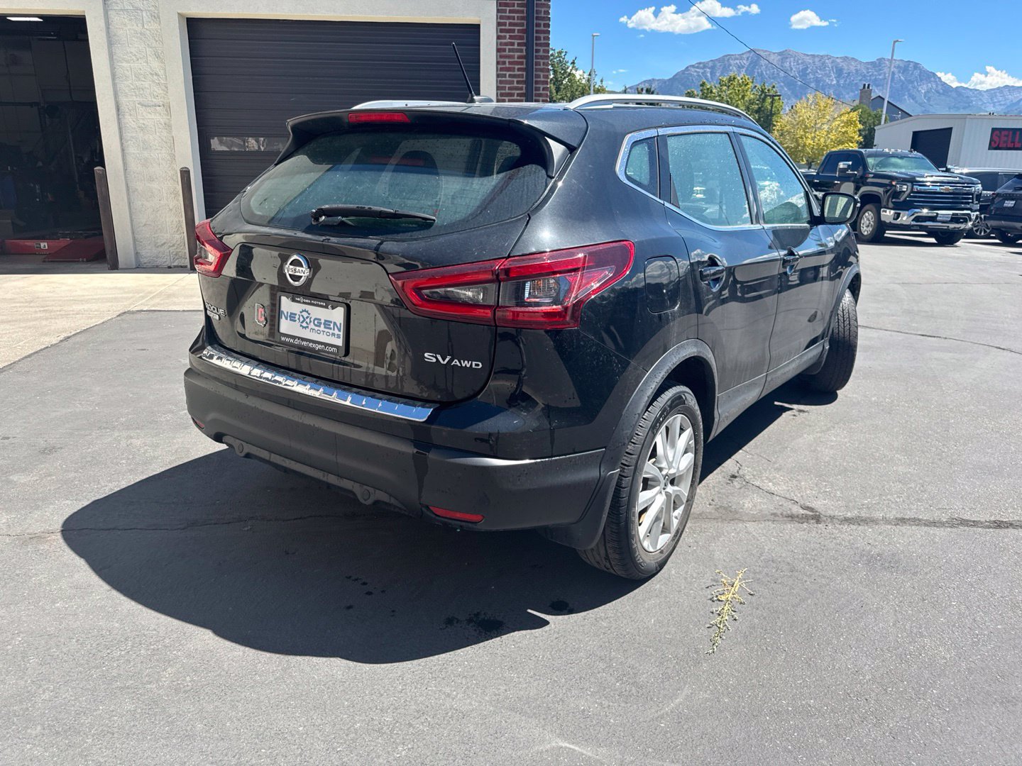 Used 2020 Nissan Rogue Sport SV AWD/4WD image 8