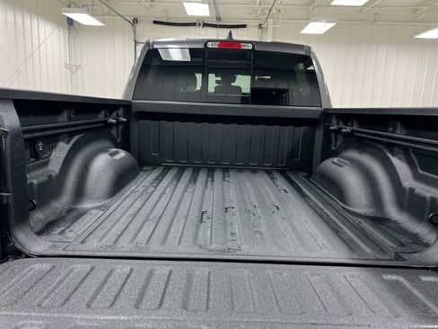 Used 2025 RAM 1500 Big Horn AWD/4WD image 25