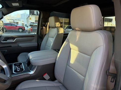 New 2026 GMC Sierra 2500 SLT w/ Max Trailering Package image 14